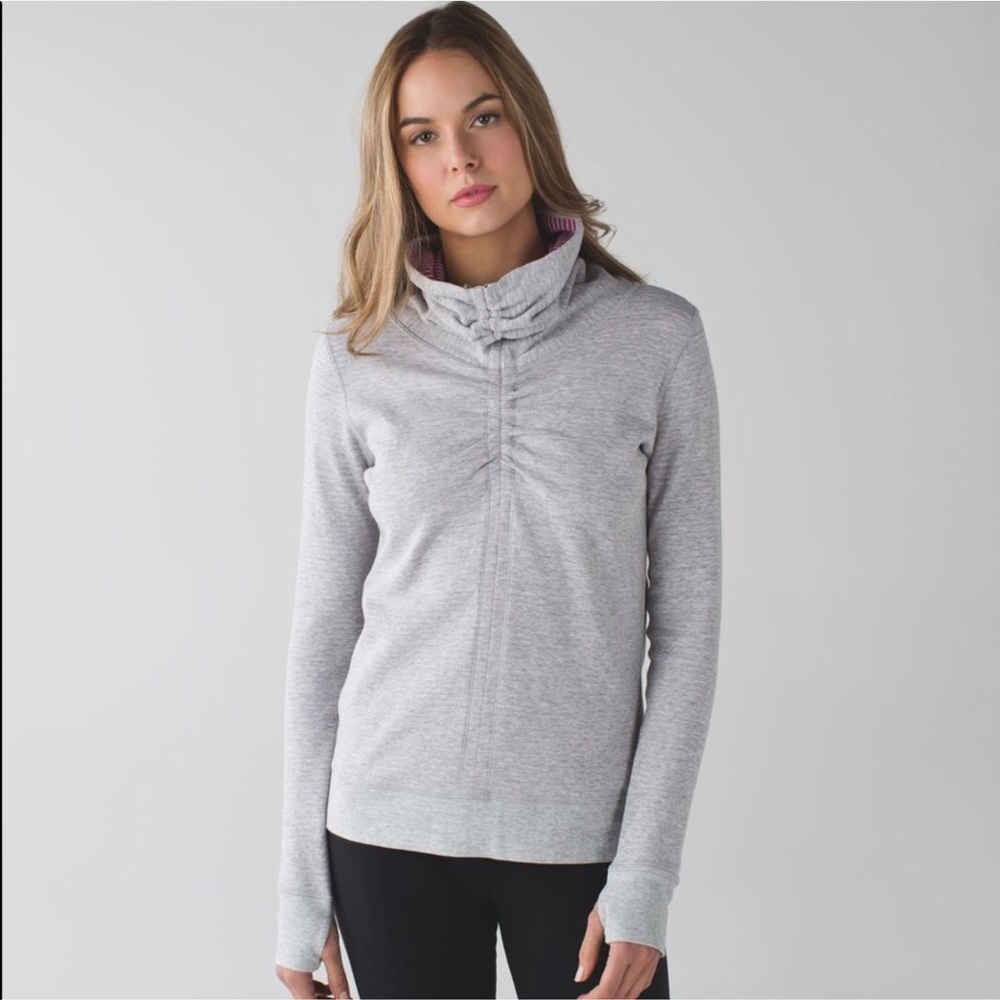Lululemon In a Cinch Reversible LS